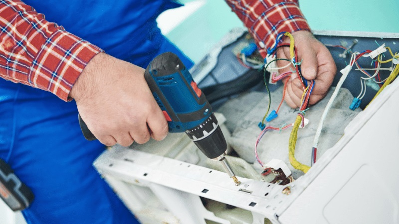 Gaziemir ECA ECA çamaşır makinesi kart tamiri – Su almama arızası orijinal parça ile giderildi. - Teknik servis örneği